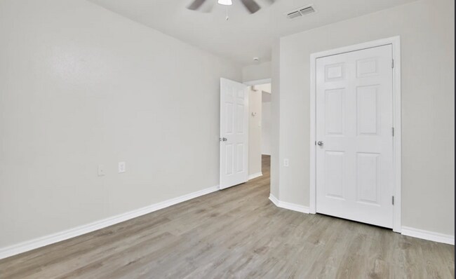 Building Photo - 2117 99th St