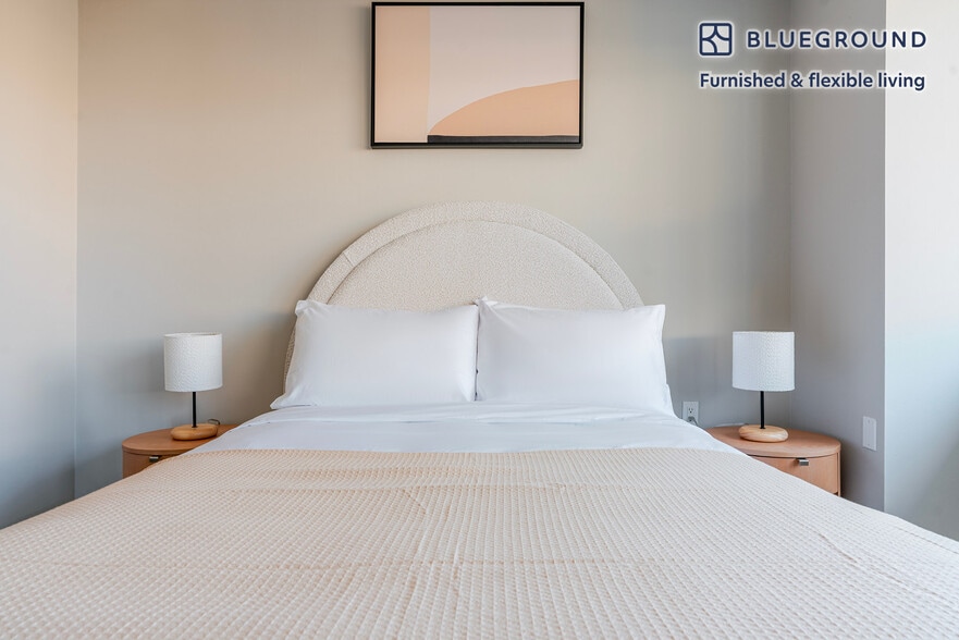 Building Photo - 2140 L St NW