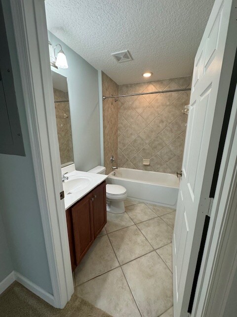 Building Photo - 524 7th Square SW