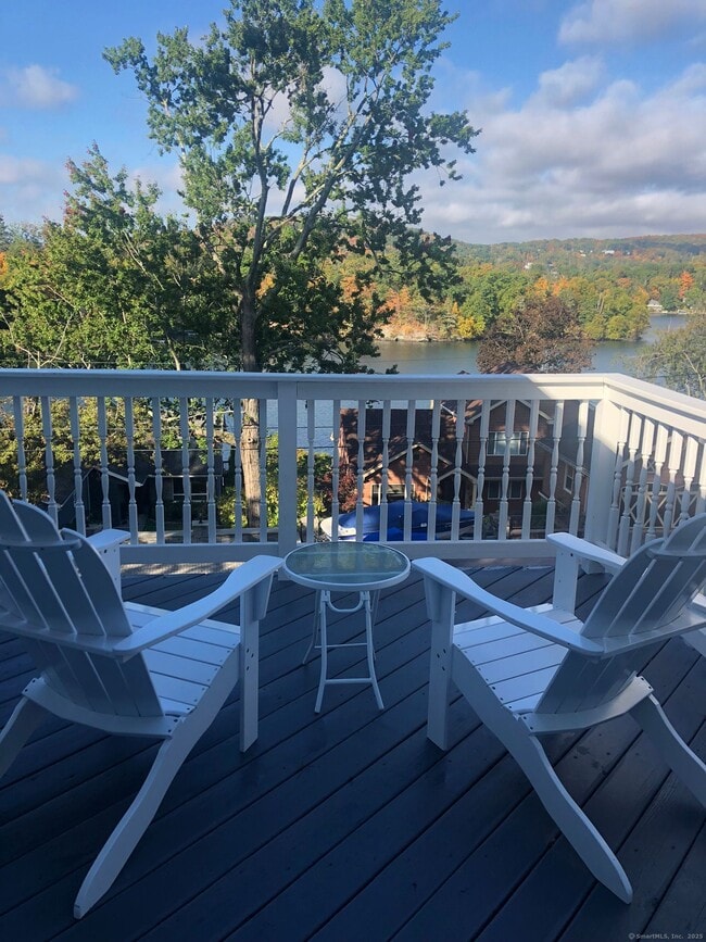 Building Photo - 47 S Lake Shore Dr