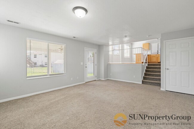 Building Photo - 5458 S 4250 W