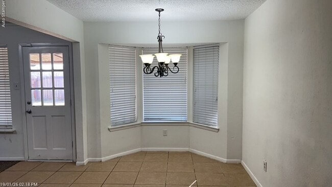 Building Photo - 905 Rose St