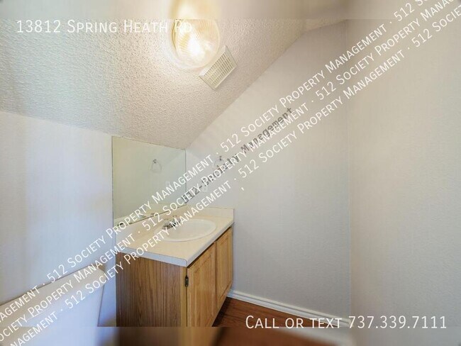 Building Photo - 13812 Spring Heath Rd
