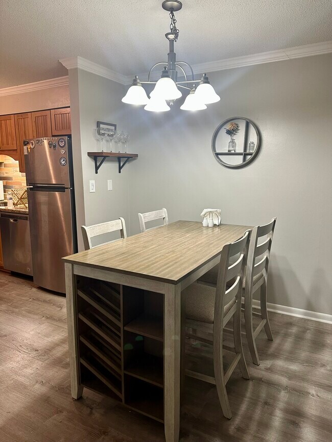 Building Photo - 45 Folly Field Rd