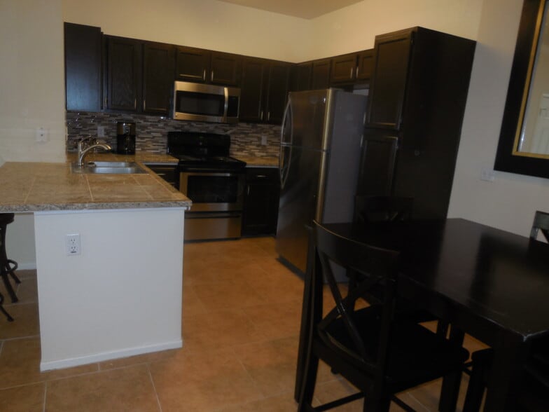 Building Photo - 7009 E Acoma Dr