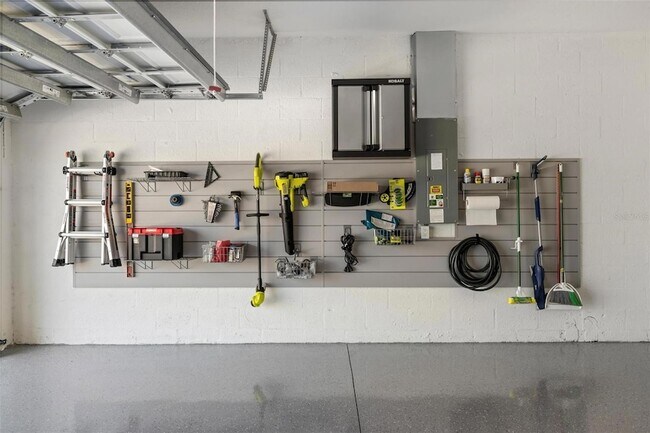 Building Photo - 12673 Palatka Dr