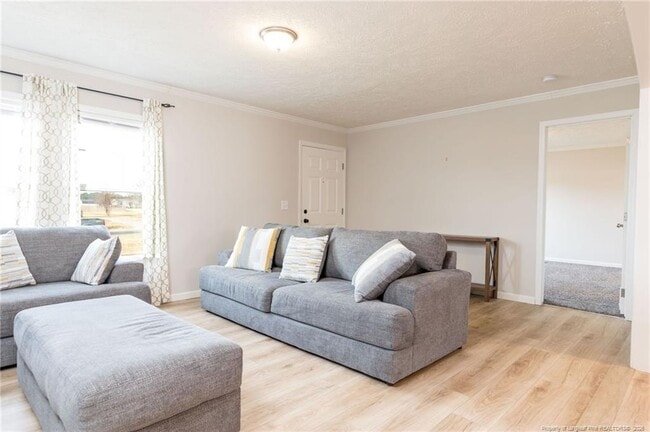 Building Photo - 37 Bermuda Dr