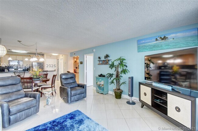 Building Photo - 3800 S Ocean Dr