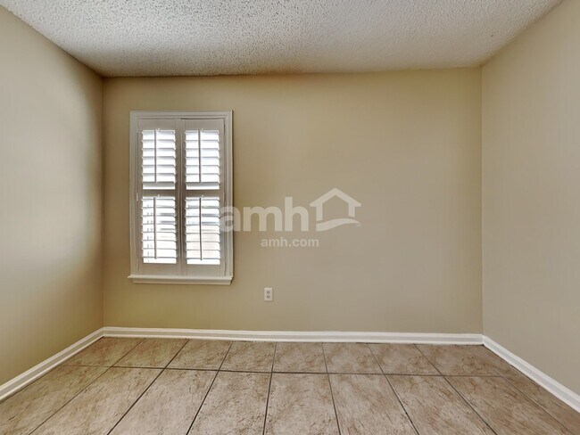 Building Photo - 2720 Cold Creek Blvd