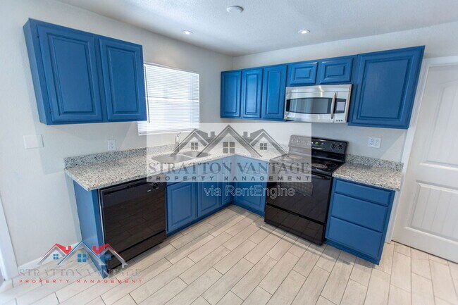 Building Photo - 11033 N Geronimo Dr