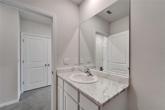 Building Photo - 17641 Crescent Moon Lp