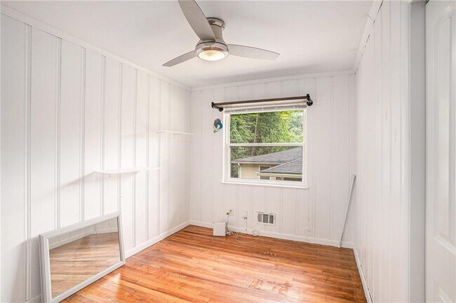 Building Photo - 2601 Riggs Dr