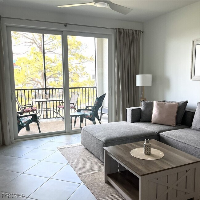 Building Photo - 18451 Copperhead Dr