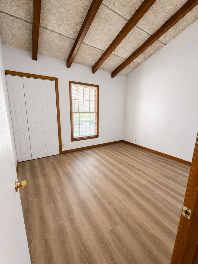 Building Photo - 205 Audubon Dr