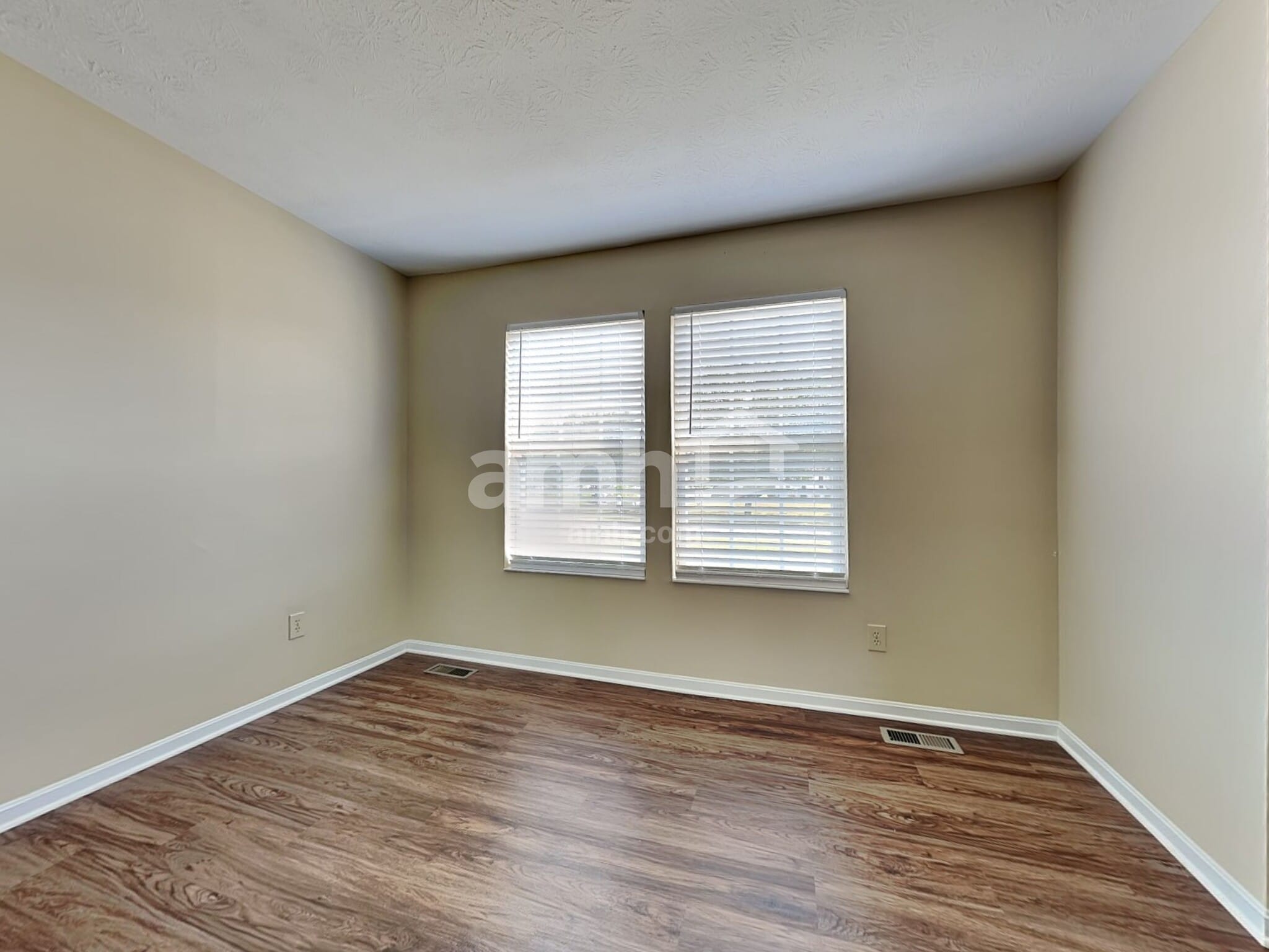 Building Photo - 3882 Greenbrook Dr