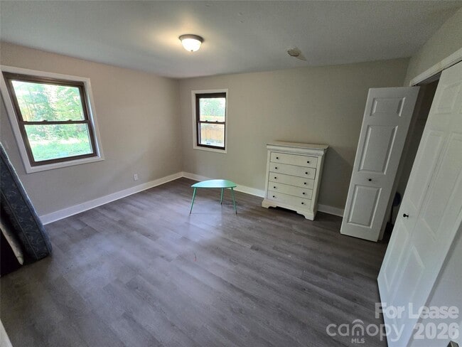 Building Photo - 2727 Englehardt St