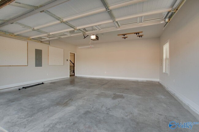 Building Photo - 2964 Magnolia Park Drive Southeast