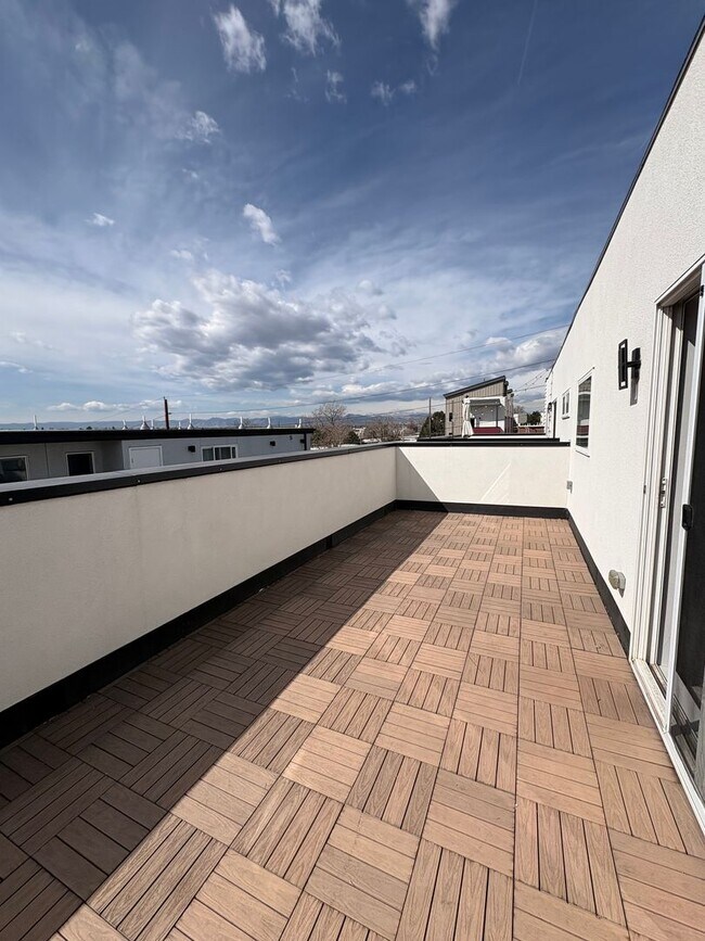 Building Photo - Modern 2 Bed + Flex Townhome with Rooftop Deck Near Paco Sanchez Park & Light Rail