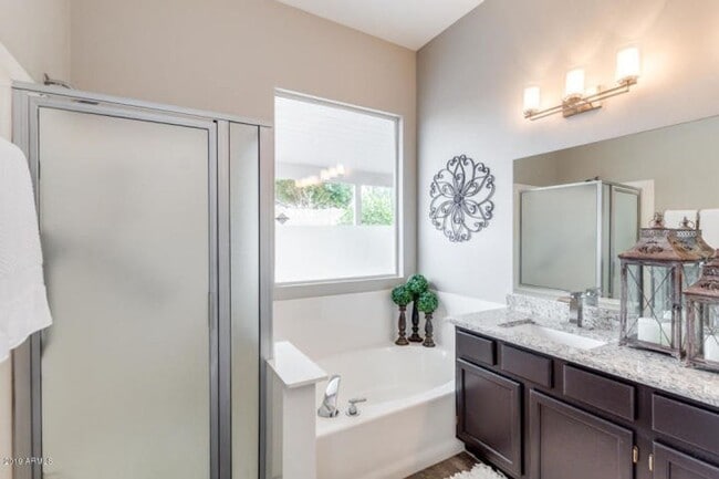 Building Photo - Remodeled 3-bedroom in Chandler