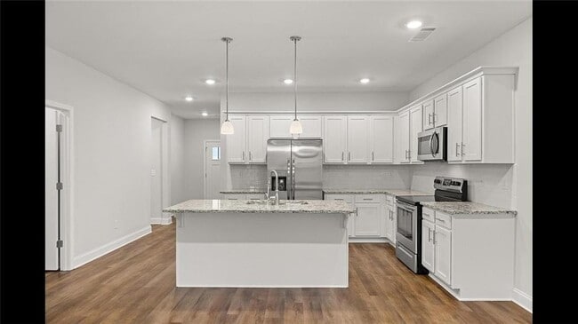 Building Photo - 3792 Oak Rdg Dr