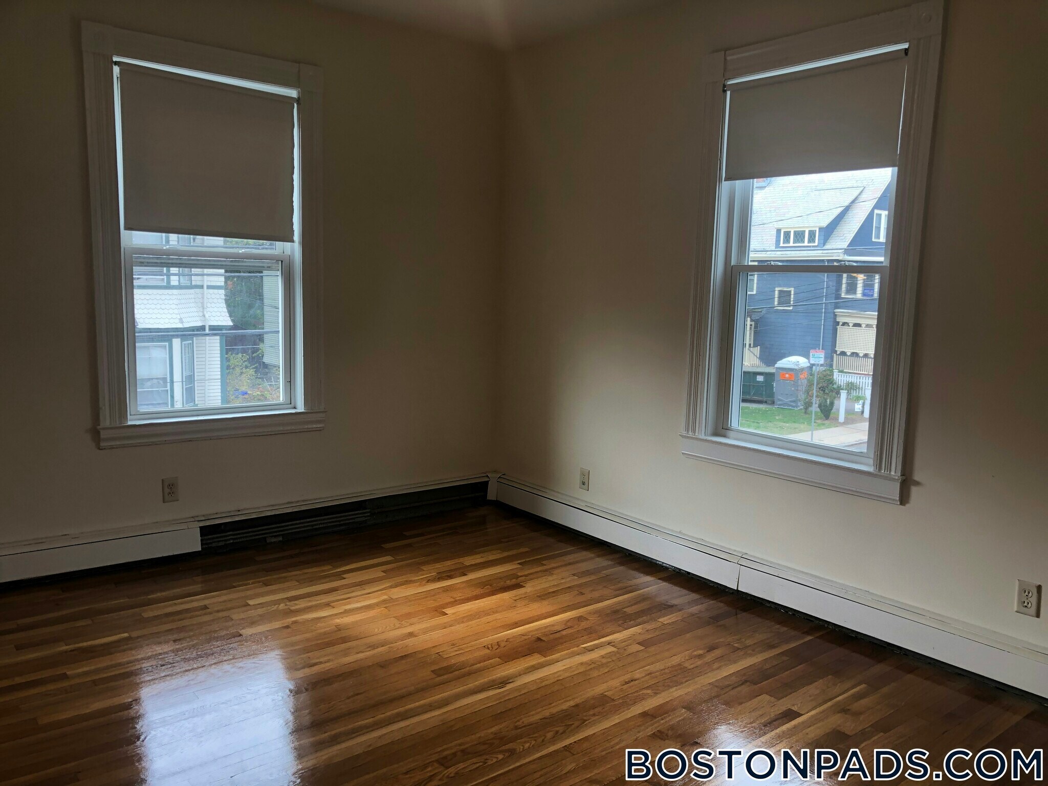 Building Photo - 74 Aldie St