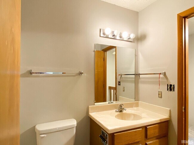 Building Photo - 2344 E Winding Brook Cir
