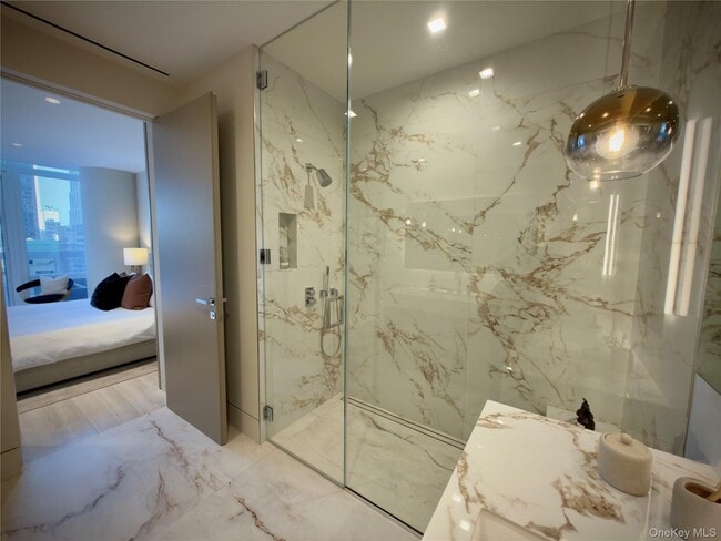 Building Photo - 18 W 53rd St