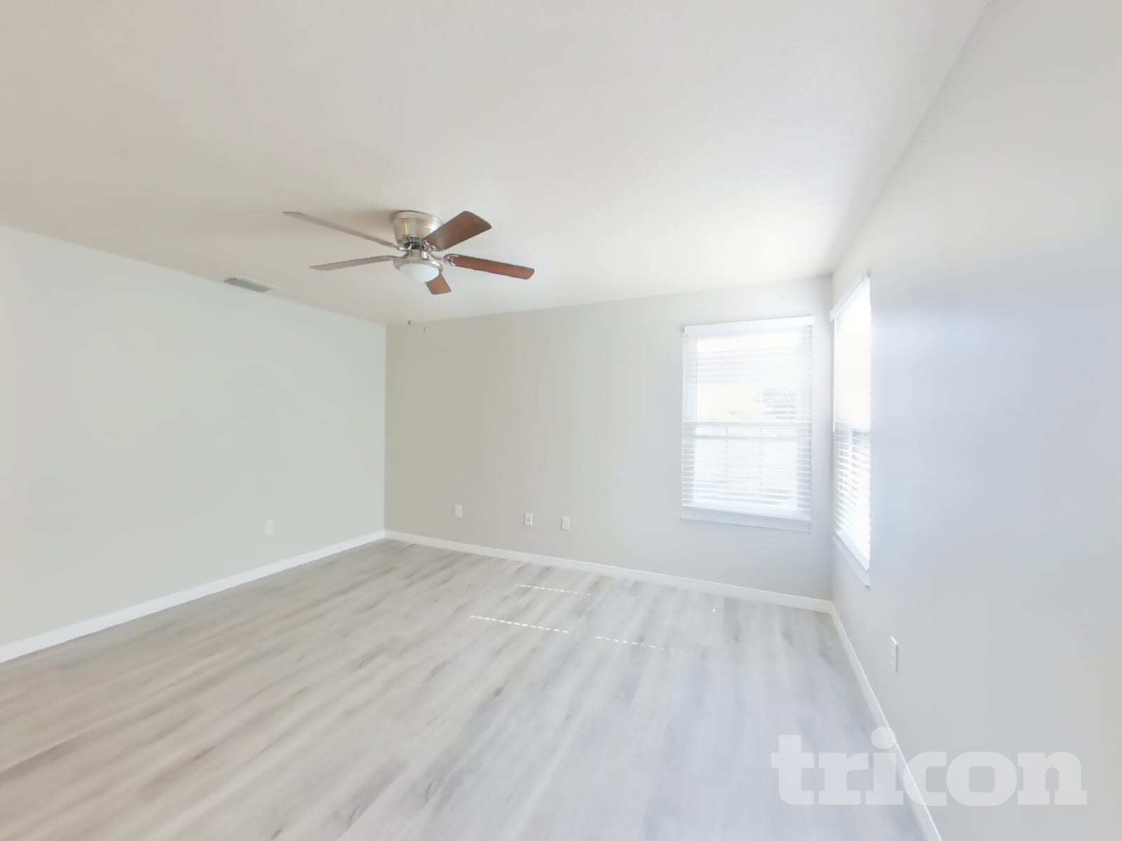 Building Photo - 715 Grand Canyon Dr