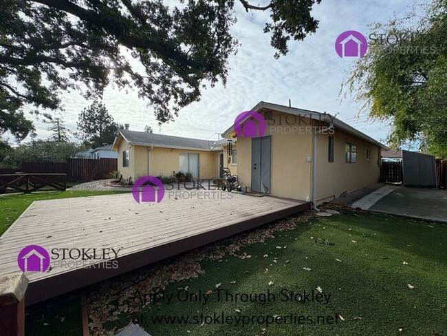 Building Photo - 1920 Encima Dr