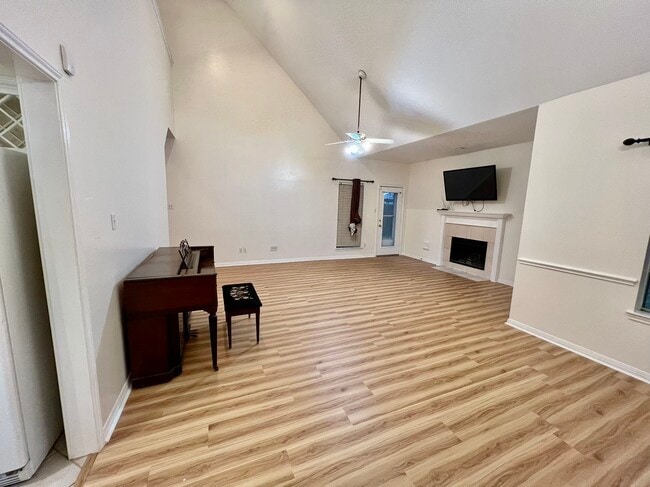 Building Photo - 13310 Misty Mill Dr