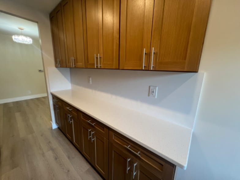 Building Photo - 61-60 69th Ln