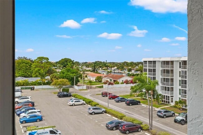 Building Photo - 4908 38th Way S