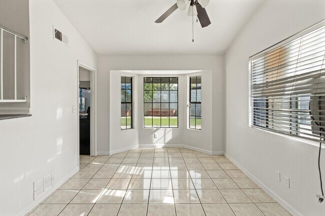 Building Photo - 24363 Comfort Ct