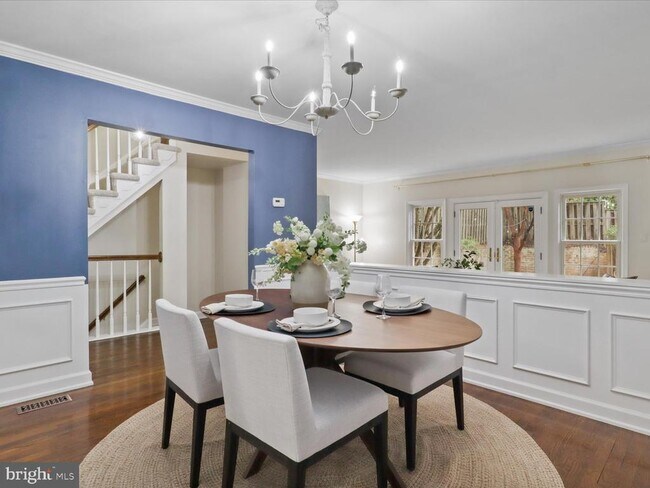 Building Photo - 3001 Federal Hill Dr