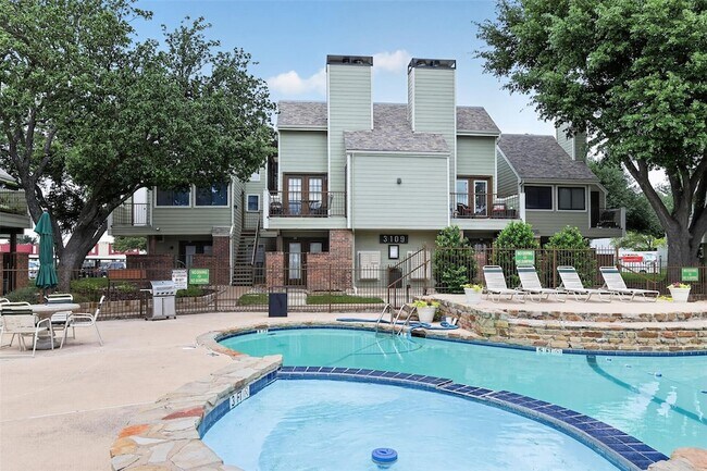 Building Photo - 3109 Sondra Dr