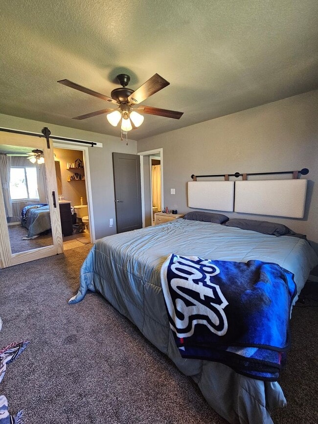 Building Photo - 3 BED | 3 BATH | SPLIT FOYER HOME | GARAGE