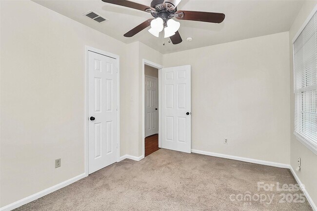 Building Photo - 8201 Hemby Wood Dr