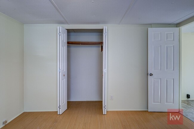 Building Photo - 102 Claude Simmons Rd