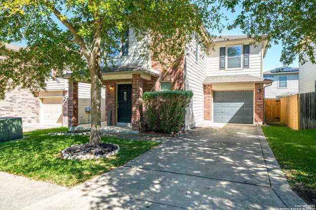 Building Photo - 16134 Branching Oaks