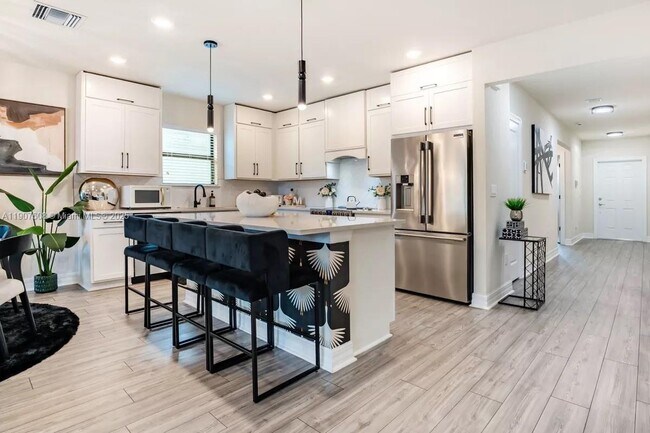 Building Photo - 2940 Shortleaf Ave