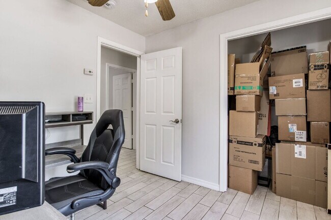 Building Photo - Move-in ready 3-bedroom, 1-bath cottage