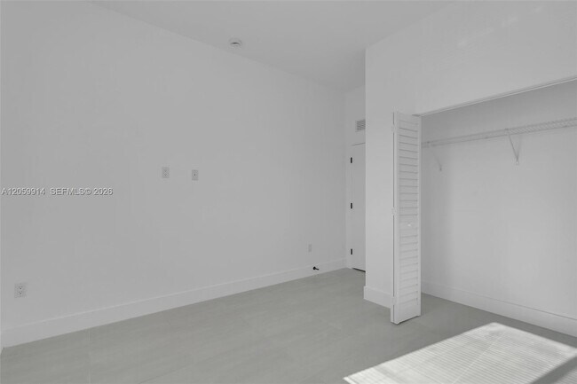Building Photo - 18362 SW 102nd Pl