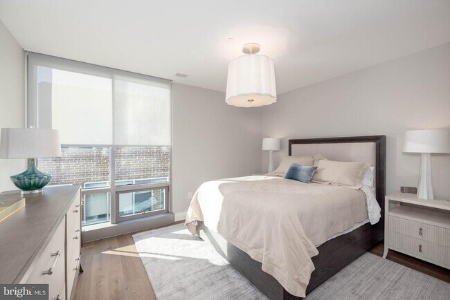 Building Photo - 2501 M St NW