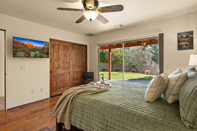 Building Photo - Vacation Rental- 30 Day rental