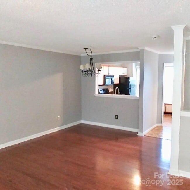 Building Photo - 8216 Legare Ct