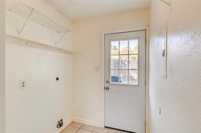 Building Photo - 14202 Sussman Ct