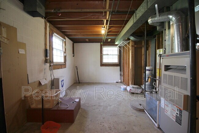 Building Photo - 5810 Sunderland Ct