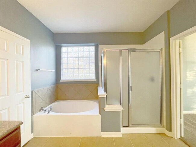 Building Photo - 10815 Lake Raven Ct