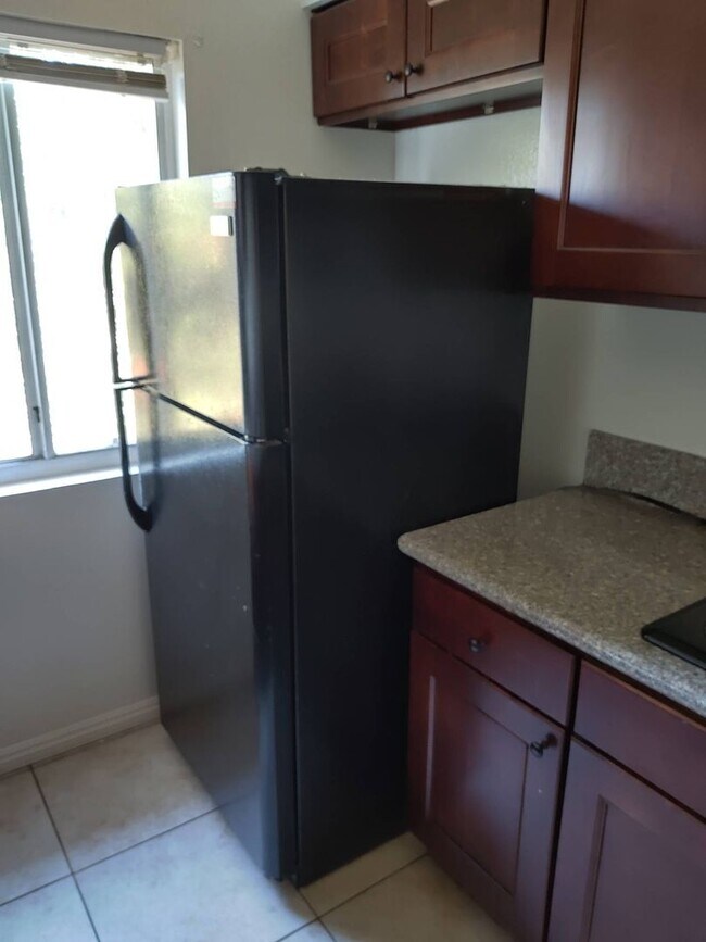 Building Photo - Beautiful Condo in Serene Montebello HOA Community – Pool, Spa & Prime Location