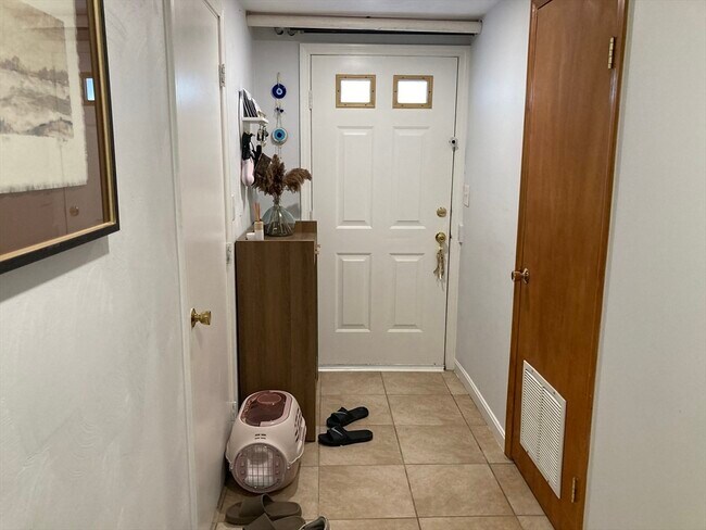 Building Photo - 25 Cleveland St